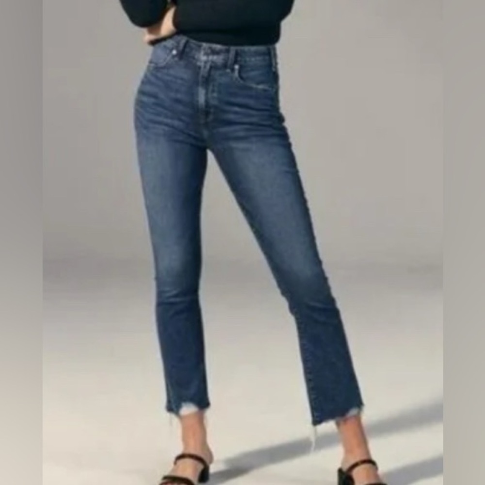 Abercrombie and Fitch Simone High Rise Ankle Jeans size 28 or size 6